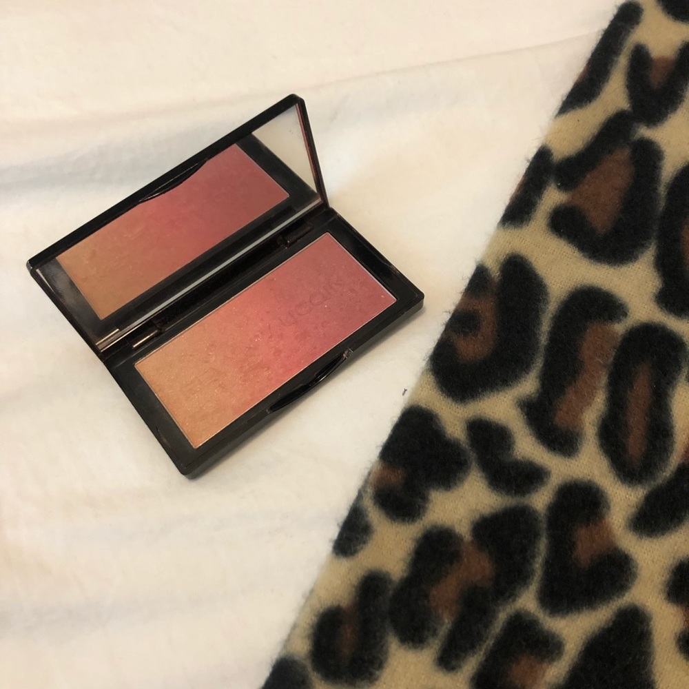 Kevyn Aucoin The Neo-Blush in Rose Cliff